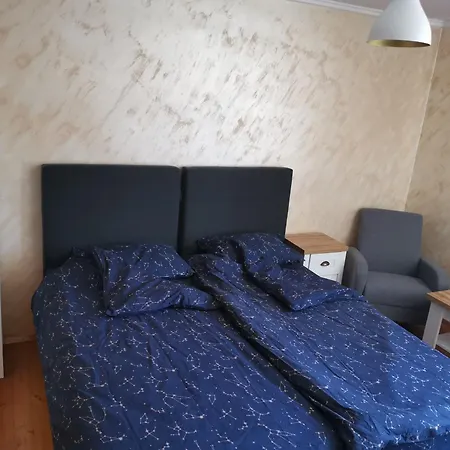 къща томови Guest house Devin